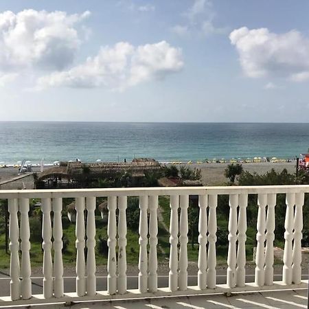 Sea View Studio Apartment In Gonio-クヴァリアティ エクステリア 写真