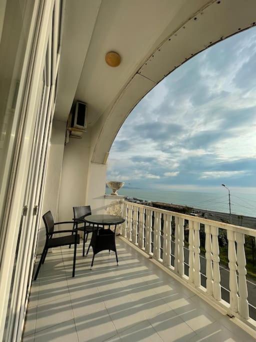 Sea View Studio Apartment In Gonio-クヴァリアティ エクステリア 写真